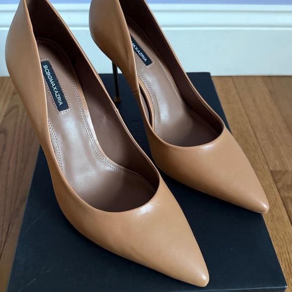 BCBG MAXAZRIA MARAIN CHESTNUT LEATHER PUMP GOLD METAL HEEL SZ 8M/39 NIB $258 - Picture 5 of 11